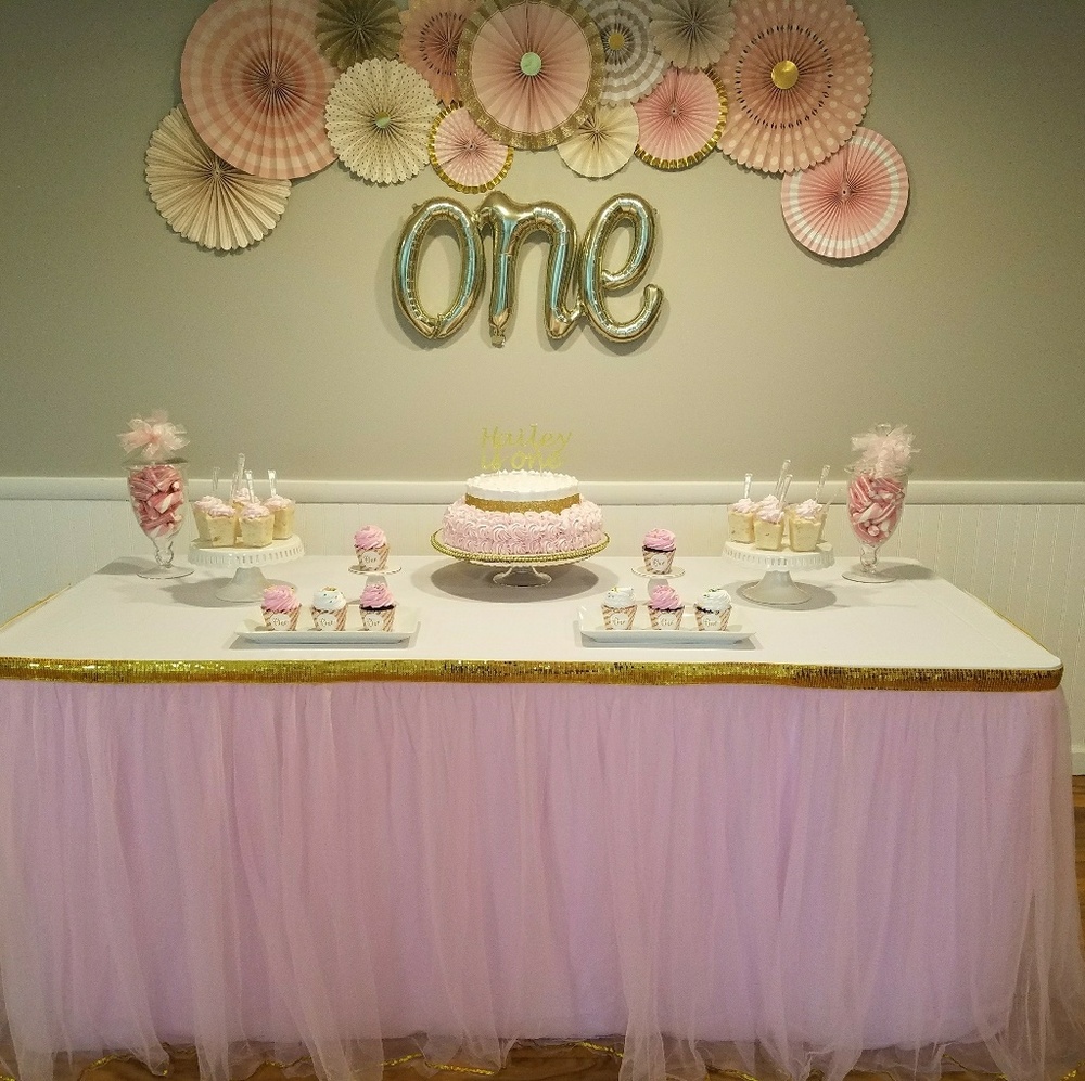 Tutu table skirt